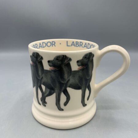 1/2 Pint Mug Black Labrador