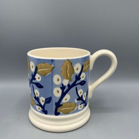 1/2 Pint Mug Snowberry