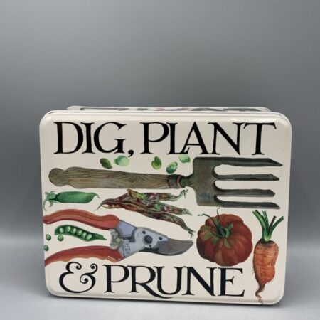 Medium Shallow Tin Gardening Tools