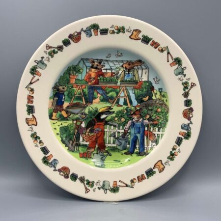 8 1/2 Inch Plate Gardening