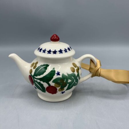 Tiny Teapot Rosehip & Ivy
