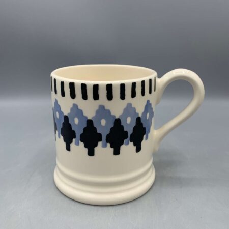 1/2 Pint Mug Lavender Knit